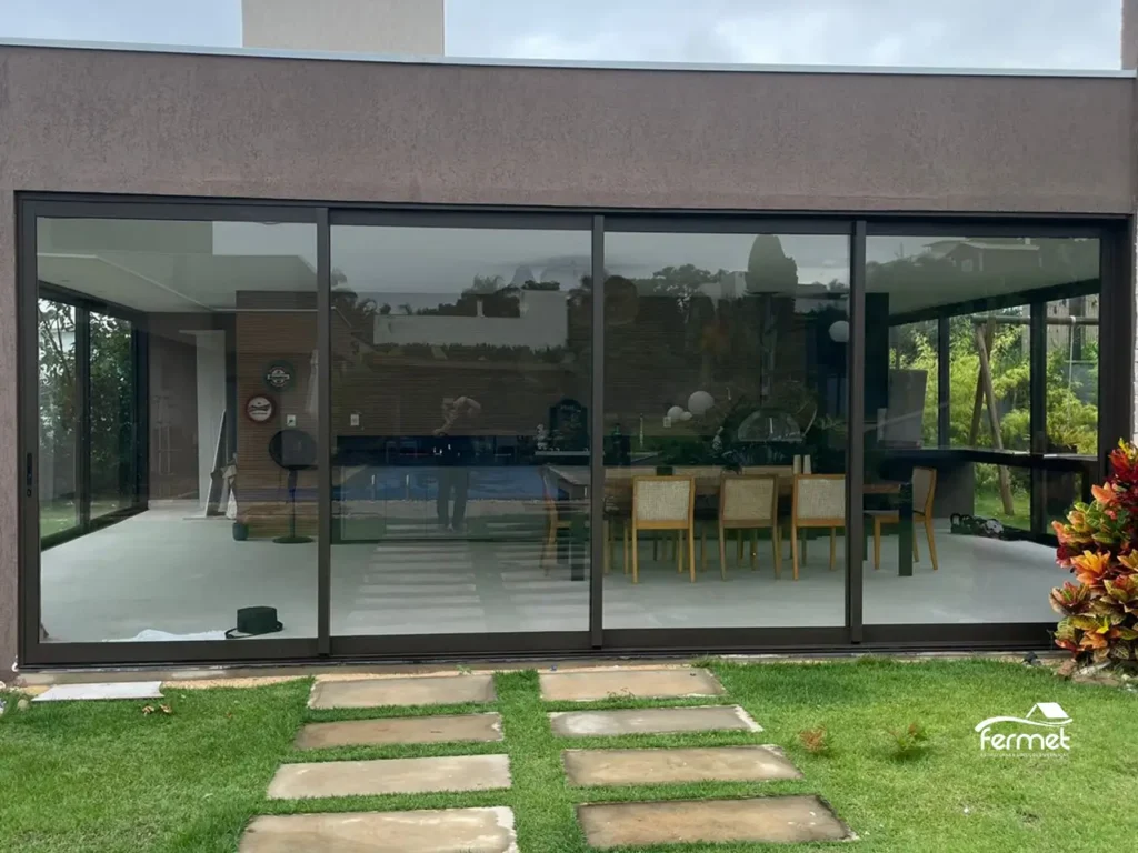 Pele de Vidro e Structural Glazing em da Fermet em Contagem, MG